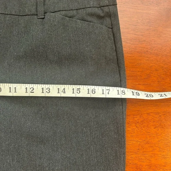 Loft Charcoal gray four pocket Women's Cropped Pants size 8 - Picture 15 of 16